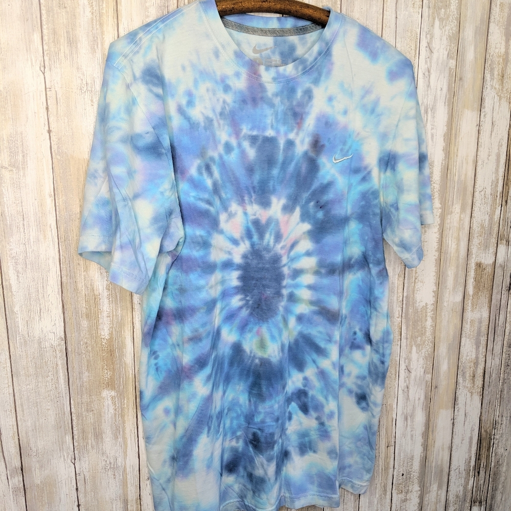 Nike Swoosh Tie Dye T-shirt Large - Picture 3 of 7